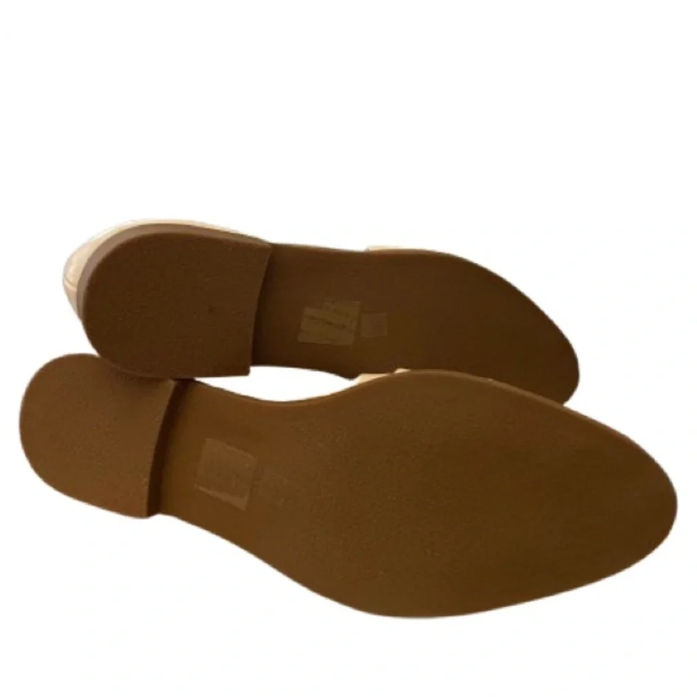 These are faux leather, white, size 10 women's Journee Collection sandal.​ - Picture 6 of 12